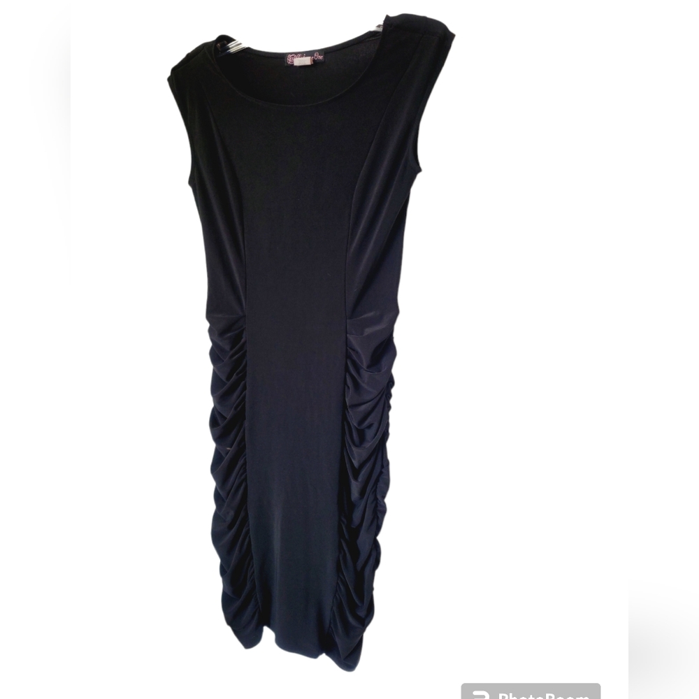 Volume One Dresses Side Ruching LBD - Picture 3 of 10